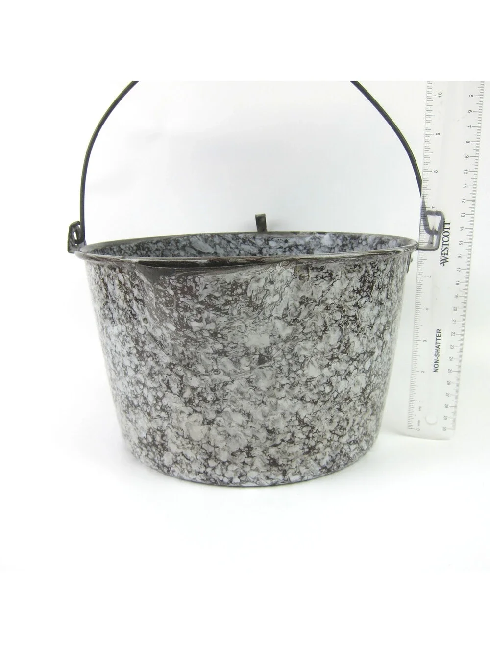 N/A antique graniteware